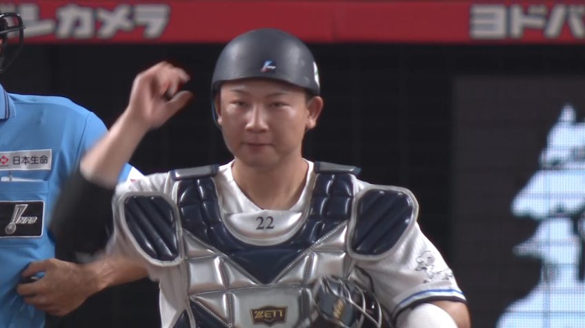 3回表・L古賀悠斗 鋭い送球で相手の盗塁を阻止する!!