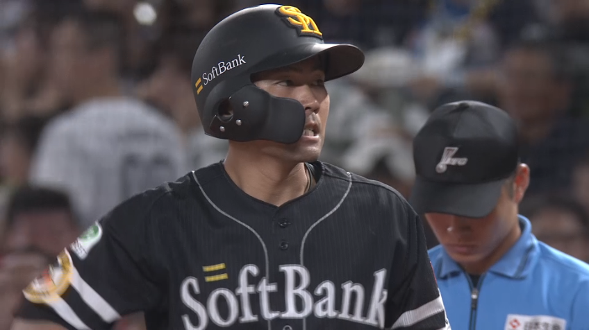 4回表・H中村晃 一二塁間を破るタイムリーヒットで追撃!!