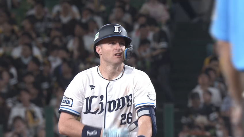 5回裏・Lネビン 猛打賞!! センターへのタイムリー2ベースを放つ!!