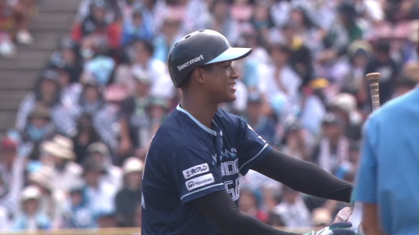 4回表・F万波中正 レフトへの先制タイムリー2ベース!!