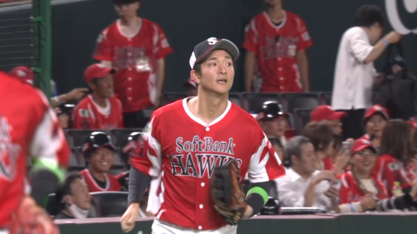 2回表・H柳町達 ファウルフライをスライディングキャッチ!!