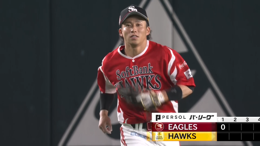 1回表・H野村勇 頭上を越えるような打球をジャンピングキャッチ!!