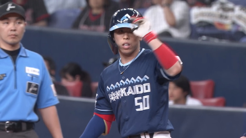 6回表・F五十幡亮汰 ライト前ヒットで本日3安打猛打賞!!