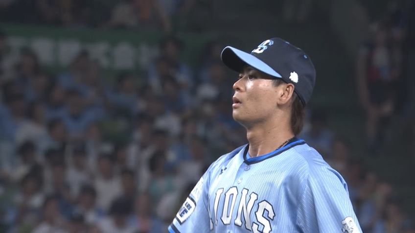 6回表・L仲田慶介 後ろ向きのままキャッチ!!