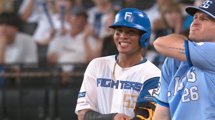 4回裏・F水谷瞬 ライト前へ2打席連続のタイムリーを放つ!!