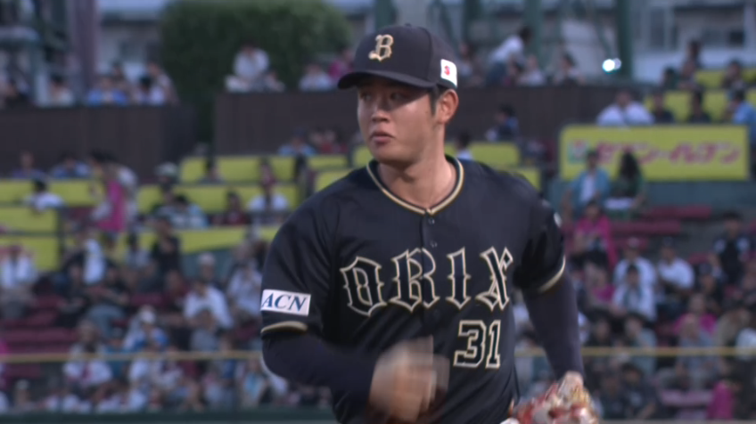 2回裏・B太田椋 一二塁間を抜けそうな打球に追いつきアウトに!!