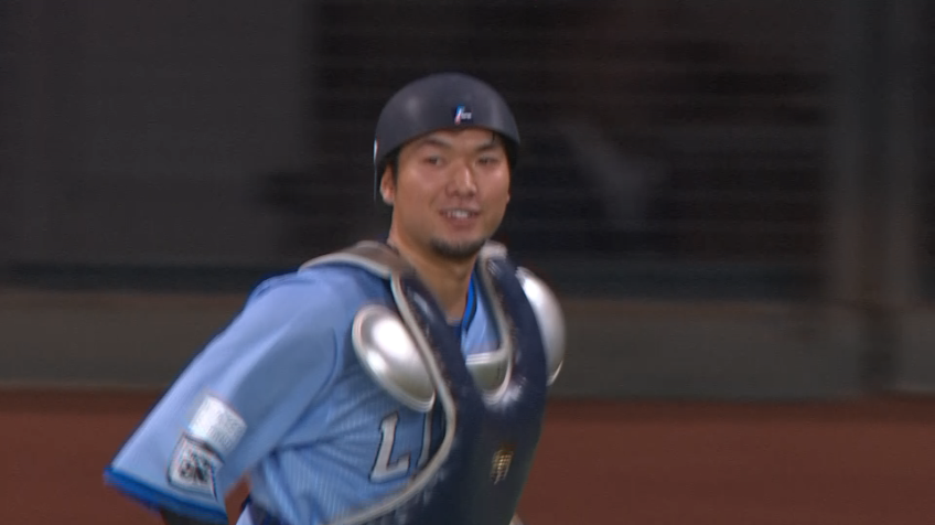 3回裏・L柘植世那 盗塁を阻止しチャンスを封じる!!