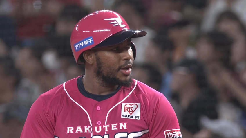 7回表・Eフランコ 終盤で大きな一打!! ライトへの勝ち越しタイムリー!!