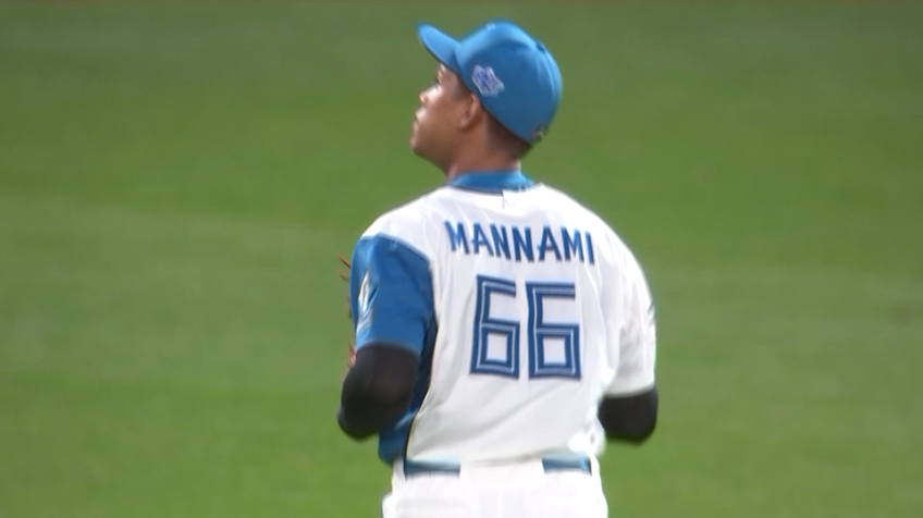 3回表・F万波中正 センター前に落ちそうな打球をランニングキャッチ!!