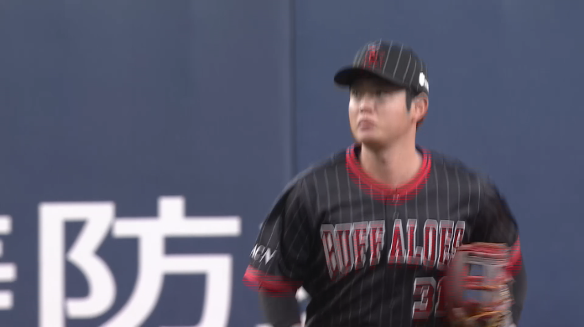 1回表・B太田椋 ダイビングキャッチでダブルプレー!!