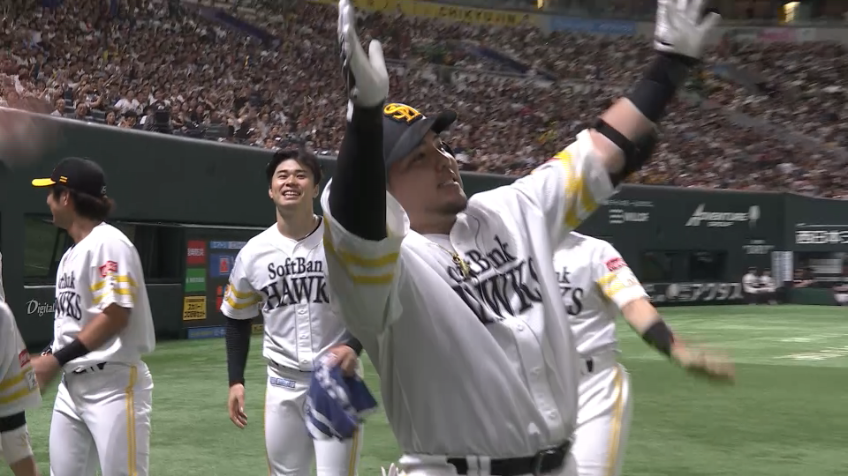 7回裏・H山川穂高 第18号は勝ち越しの満塁ホームラン!!