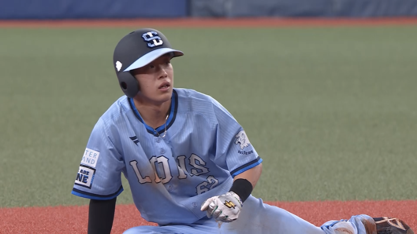 7回表・L滝澤夏央 試合終盤に盗塁を決めてチャンスメイク!!