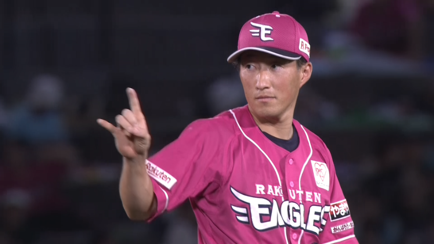 6回表・E小深田大翔 二遊間抜けそうな打球を逆シングルで処理!!