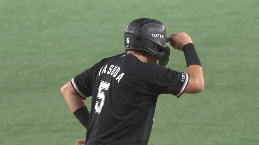 4回表・M安田尚憲 ライトへのタイムリー2ベースヒットを放つ!!