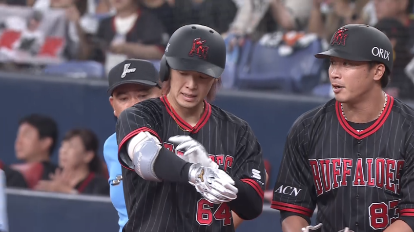 8回裏・B大里昂生 俊足を活かして内野安打を放ちチャンスメイク!!