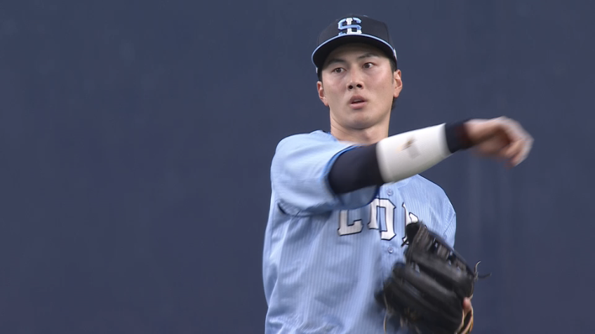 9回裏・L長谷川信哉 恐れず飛び込む!! ダイビングキャッチで投手を救うファインプレー!!