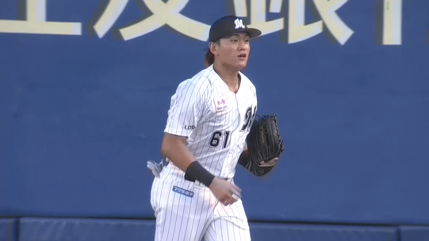 1回表・M山本大斗 ライト後方の打球を走りながらキャッチ!!