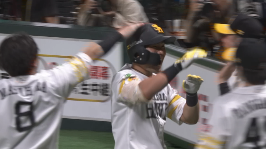 7回裏・H中村晃 逆転タイムリー2ベースヒットを放つ!!