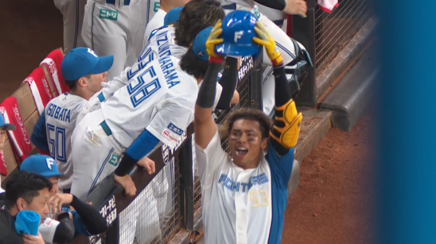 1回裏・F水谷瞬 ライトへの先頭打者ホームランで先制!!