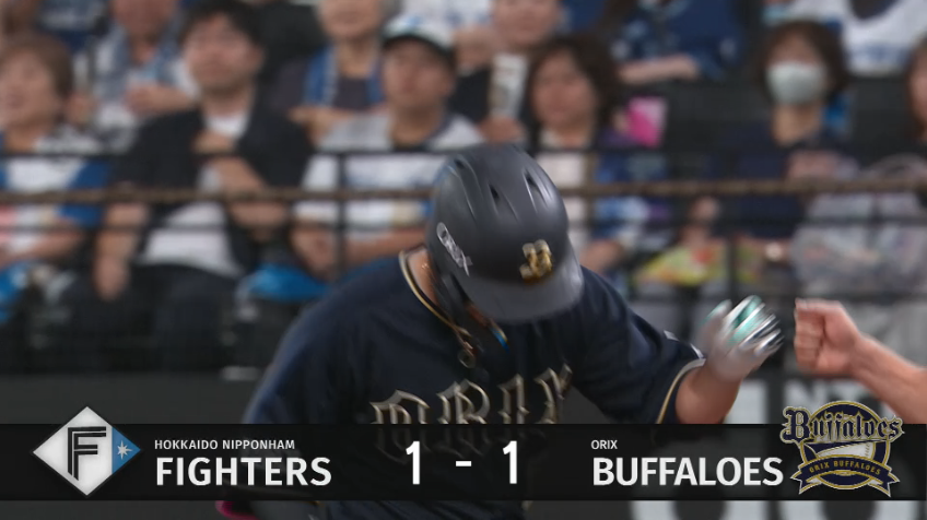 3回表・B西川龍馬 レフト前へ落ちる勝ち越しタイムリー!!