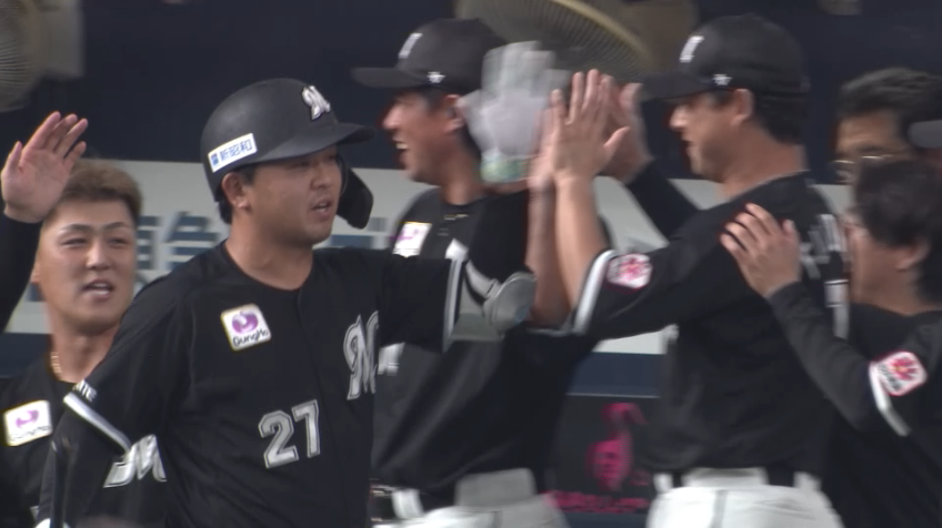 4回表・M田村龍弘 貴重な追加点となるレフトへの2ランホームランを放つ!!