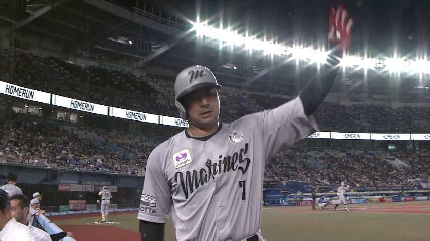 4回裏・M藤岡裕大 初球を捉えライトスタンドに飛び込む勝ち越しホームラン!!