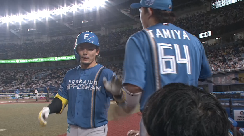 7回表・F水野達稀 ストレートを仕留めて今季第4号HR!!