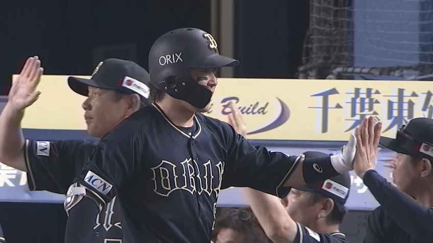 2回表・B西野真弘 ライトスタンドに先制2ランホームラン!!