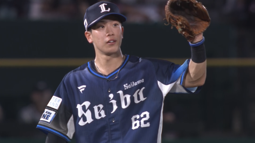 3回裏・L滝澤夏央 三遊間抜けそうな打球をダイビングキャッチ!!