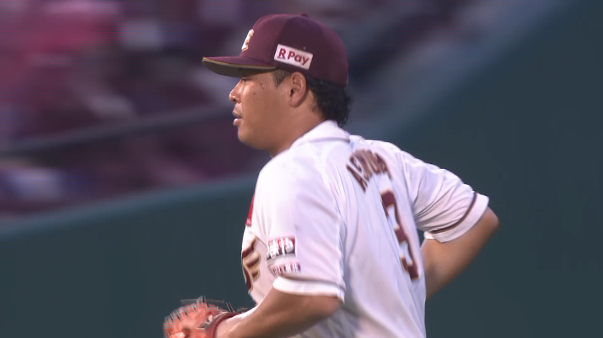 7回表・E浅村栄斗 逆シングルで捕球後ランニングスロー!!