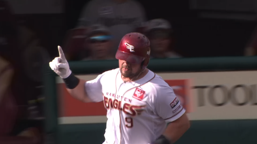 6回裏・Eボイト バックスクリーン横に豪快なソロホームランを放つ!!