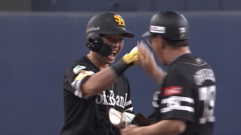 3回表・H中村晃 低めの変化球を捉えて追加点!! 大きなタイムリー2ベース!!