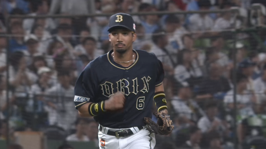 6回裏・B宗佑磨 バックハンドからの素早い送球でアウトを奪う!!