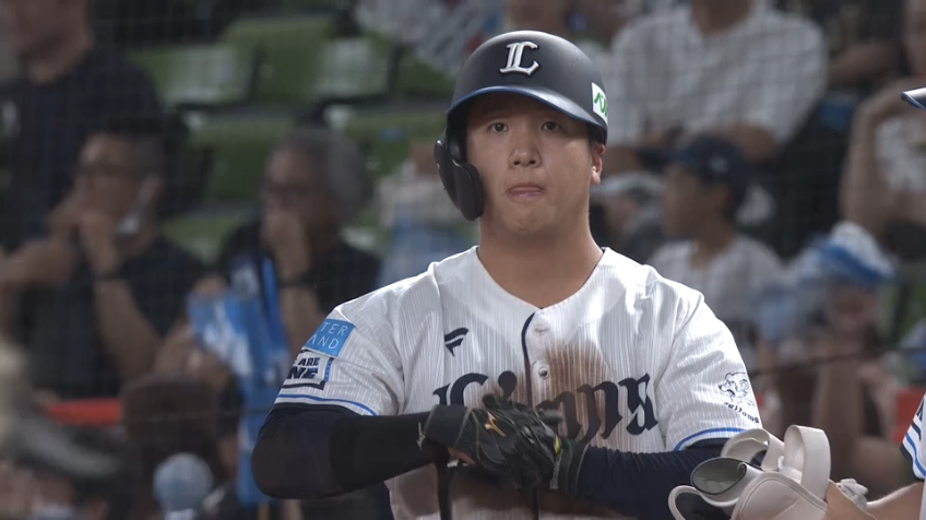 8回裏・L平沼翔太 ライトへの同点タイムリーヒットを放つ!!