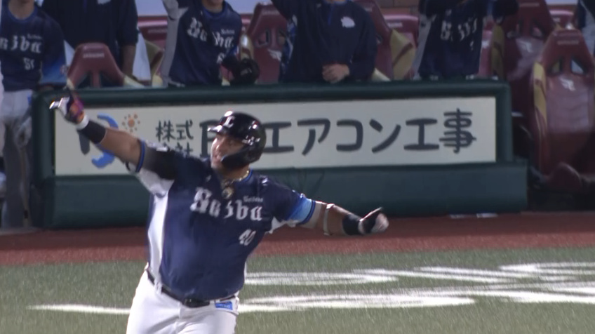 4回裏・Lセデーニョ 逆方向に叩き込んだ同点ホームラン!!