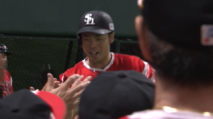 5回裏・H近藤健介 ファンの待つライトへのソロアーチで振り出しに戻す!!