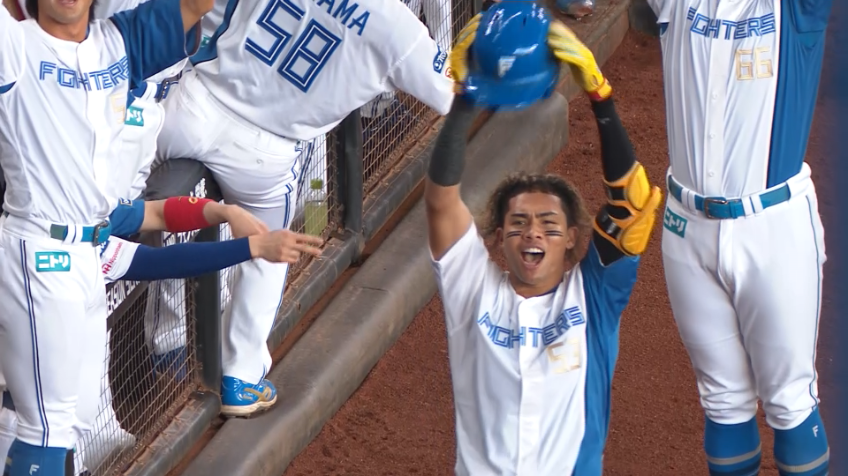 1回裏・F水谷瞬 初球を右中間へ運ぶ第12号先制2ランホームラン!!