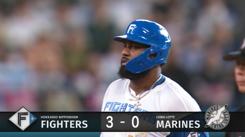 3回裏・Fレイエス 一塁線ギリギリに落ちるタイムリー2ベースで更に追加点!!