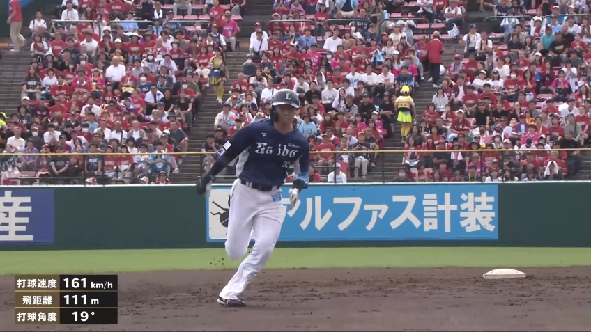 2回表・L山村崇嘉 絶好調の若獅子!! センターオーバーのヒットを放ち、先制点を奪う!!