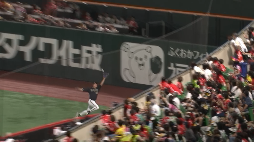 2回裏・B杉本裕太郎 大きな打球に追いつきキャッチする好プレー!!