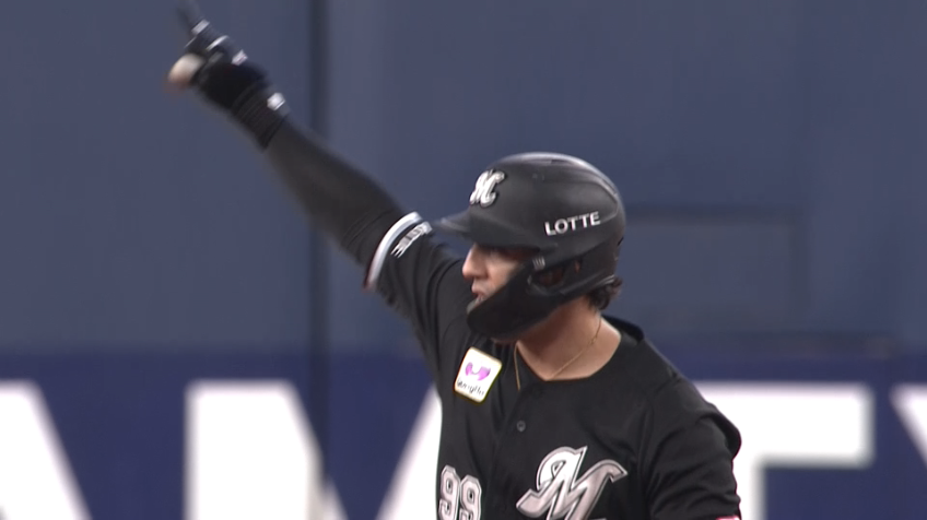 1回表・Mソト 走者一掃のタイムリー2ベースで一気に3点を先制!!