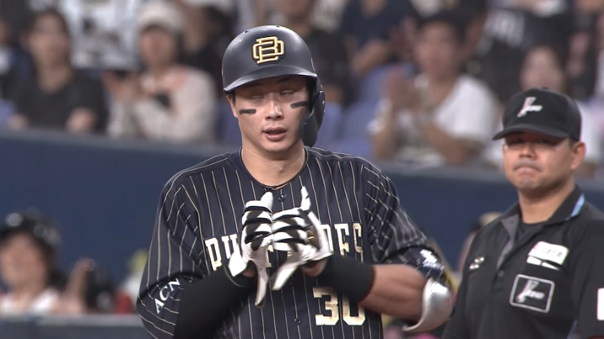 2回裏・B廣岡大志 センター前にタイムリーヒットを放つ!!