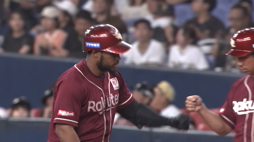 9回表・Eフランコ レフトへの2点タイムリーヒットを放つ!!