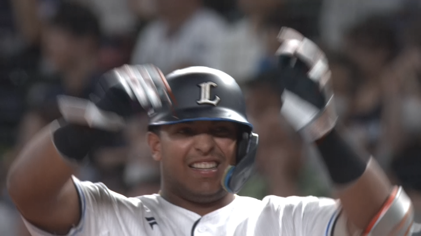 6回裏・Lセデーニョ ファースト後方に落とすタイムリーで欲しかった追加点をあげる!!