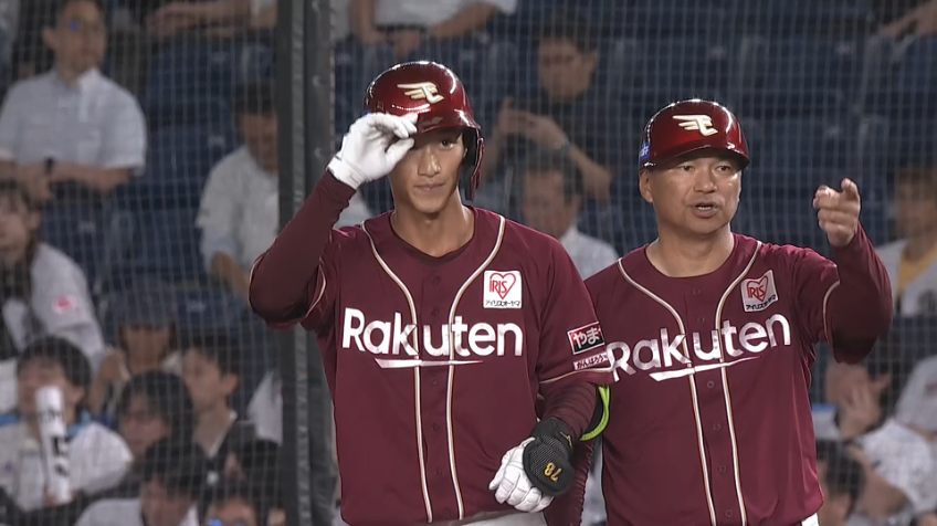 8回表・E吉野創士 地元で決めたプロ初ヒット!! センターへのヒットでチャンスメイク!!