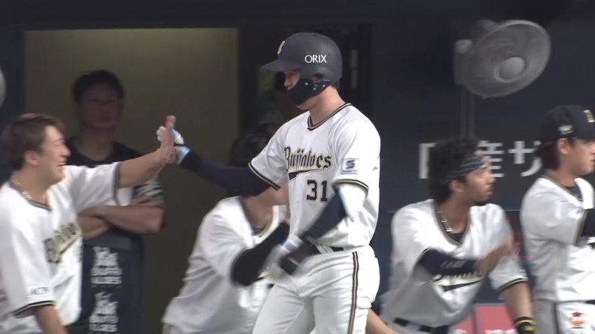 4回裏・B太田椋 5階席への特大2ランホームラン!!