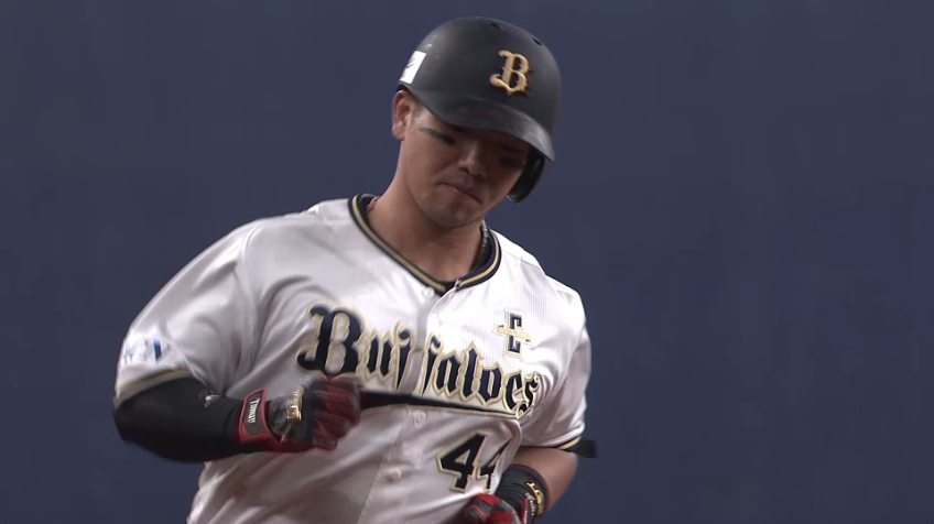 5回裏・B頓宮裕真 レフトへの2ランホームランを放ち相手を突き放す!!