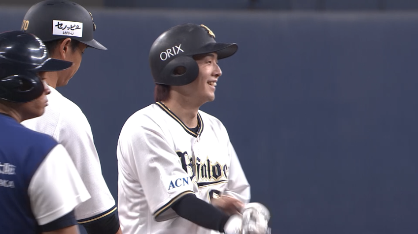 3回裏・B大里昂生 タイムリー3ベースで1点を返す!!