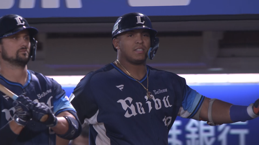 1回表・Lセデーニョ センターへの犠牲フライで先制!!　