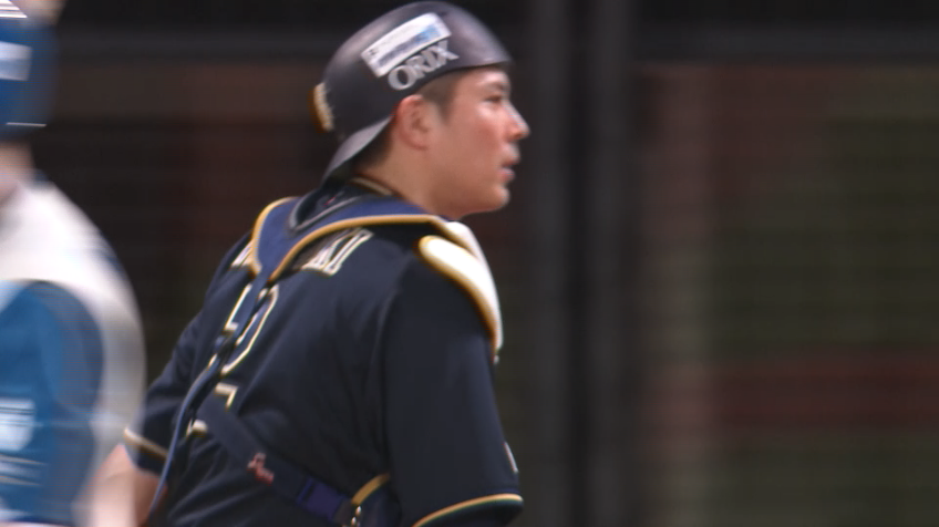 7回裏・B若月健矢 低い送球で盗塁阻止!!